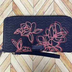 Like New Vera Bradley Wallet